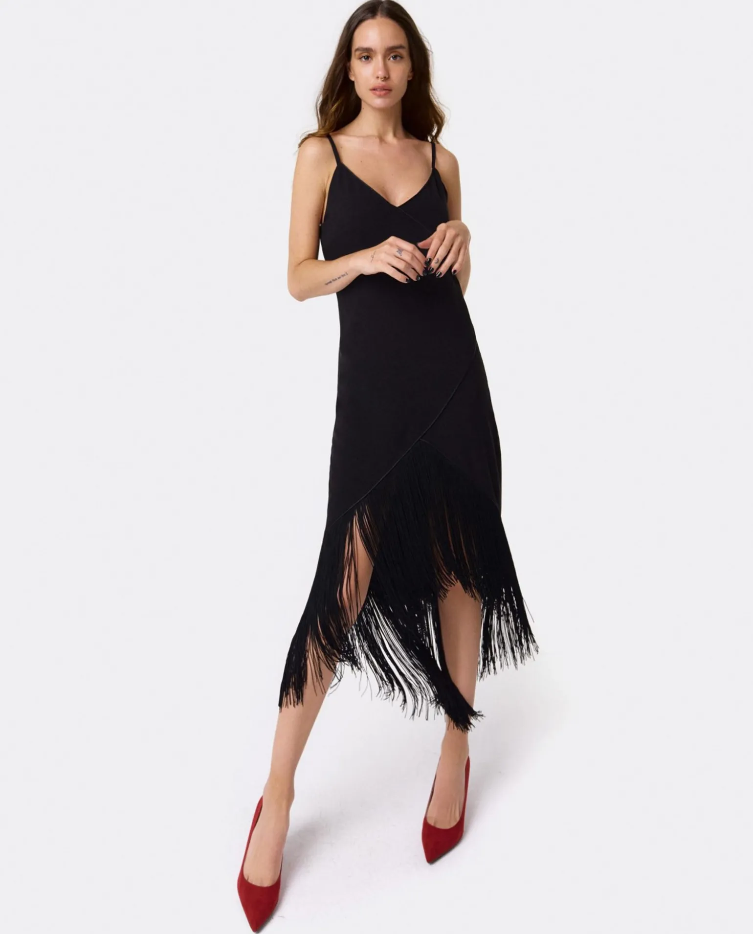 Vestido Flecos Manila Crep Negro